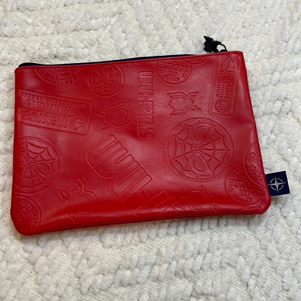 MARVEL Spider-Man zipper travel pouch